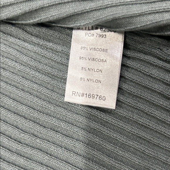 Open Front Ribbed Cardigan in Foam Green - Picture 6 of 7